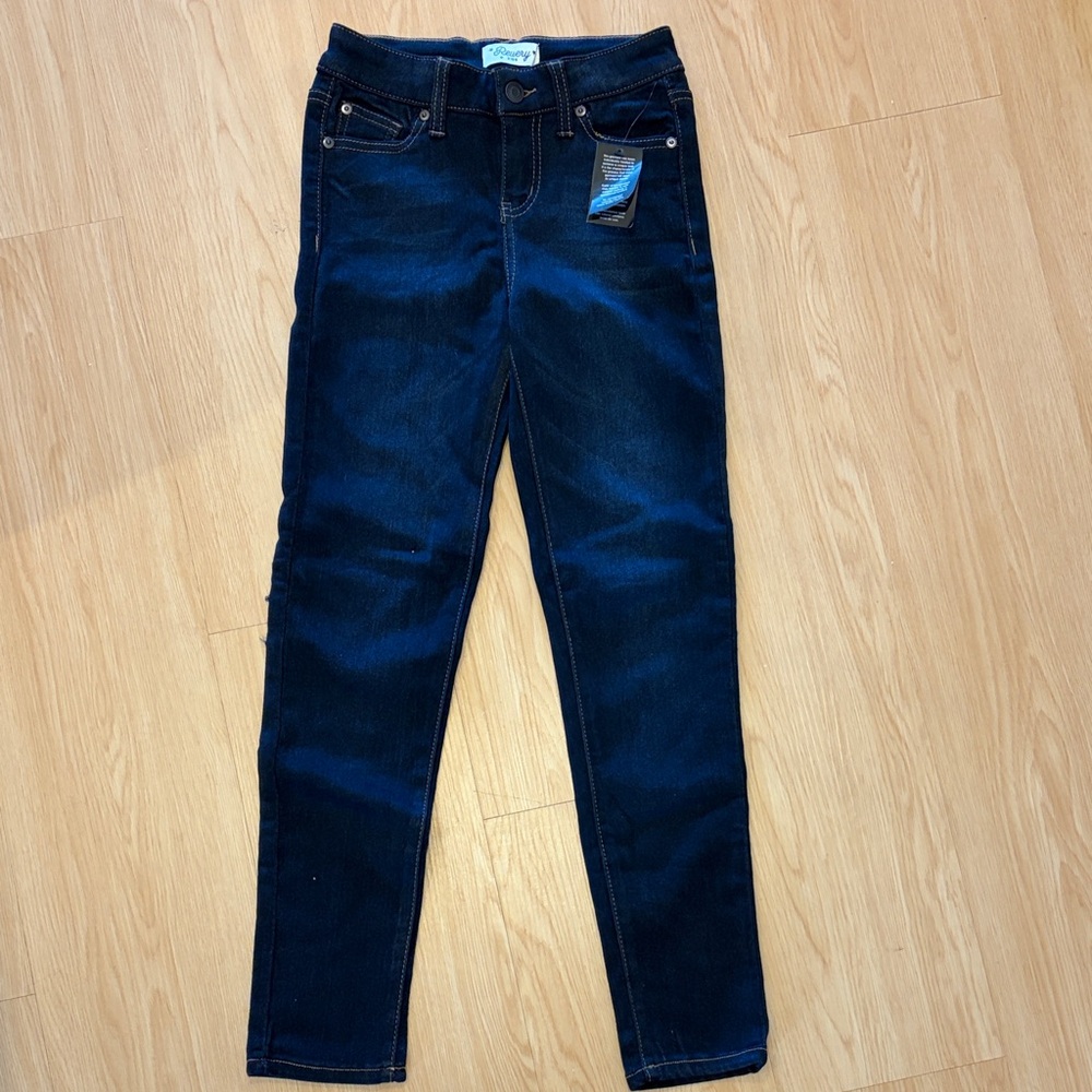 Dark wash Revery Kids mid rise skinny jeans size 10